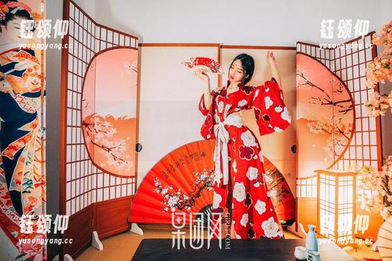 GIRLT果团网 - 黄歆苑在体操服里ah，真的是青春的气息！这些美图，得先下载资源再说！