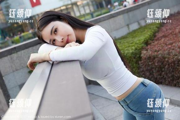 MiiTao蜜桃社-韵莉娜VANILLA MiiTao蜜桃社 - 注意,韵莉娜VANILLA的妹妹可能会让我重新考虑人生的袜子选择!