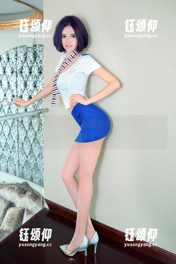 TuiGirl推女郎 - 赵惟依真会玩眼镜，这组美图分享让人眼前一亮！