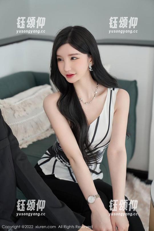 Xiuren秀人网 - 这一组林文文连衣裙写真，根本无法用语言形容的震撼！