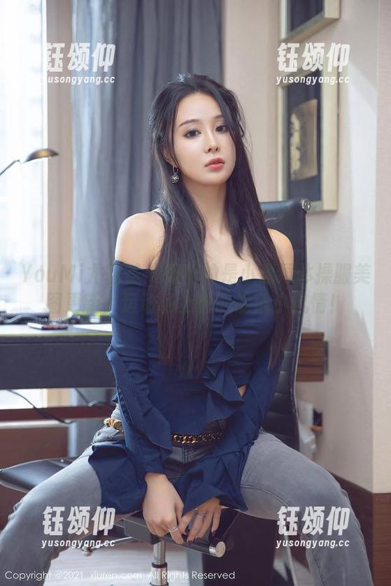 YouMi尤蜜荟 - 惊艳的是小逗逗体操服美图更新，运动场上也能绽放小风情！