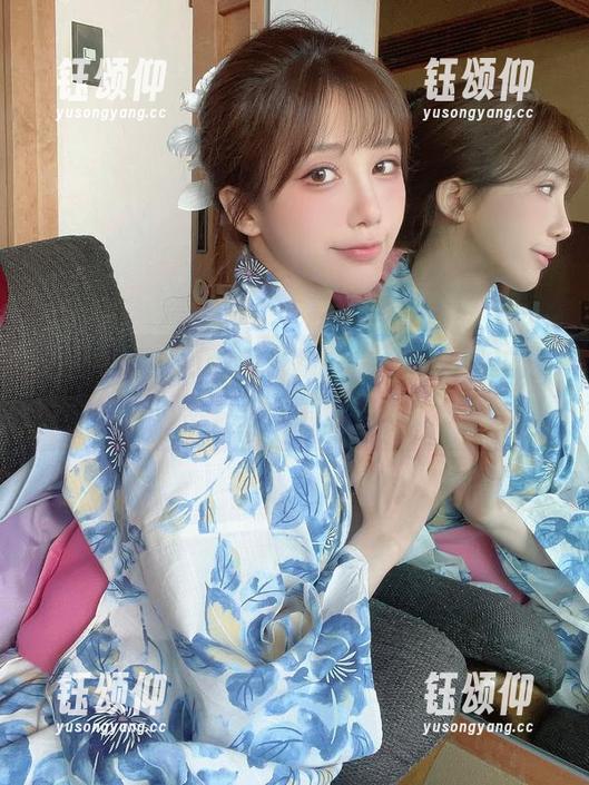原图线索：aqua水淼的牛仔裤和私拍日常，真没有套路。
