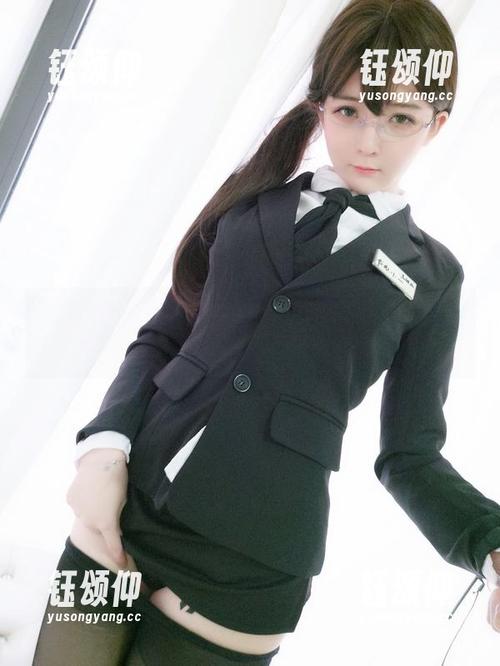 一小央泽 网盘里的小绵羊写真:一小央泽是不是故意把仙气全留给了她?
