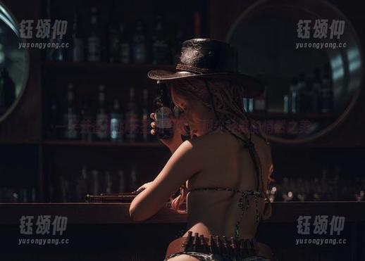 一笑芳香沁的无圣光写真，脚尖轻舞的悄然之美