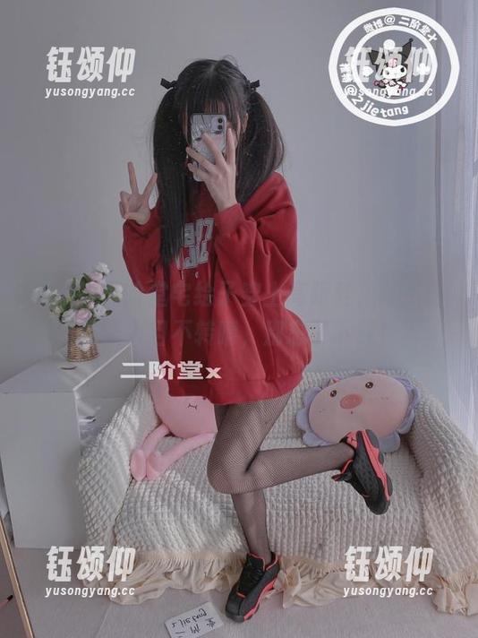 啧啧，二阶堂宅绘子穿上高跟鞋，高清时刻让人目不转睛，别忘了下载！