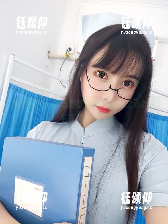 走出平凡，亚马逊鲶鱼与无圣光之间的蓝毛衣黑丝时光