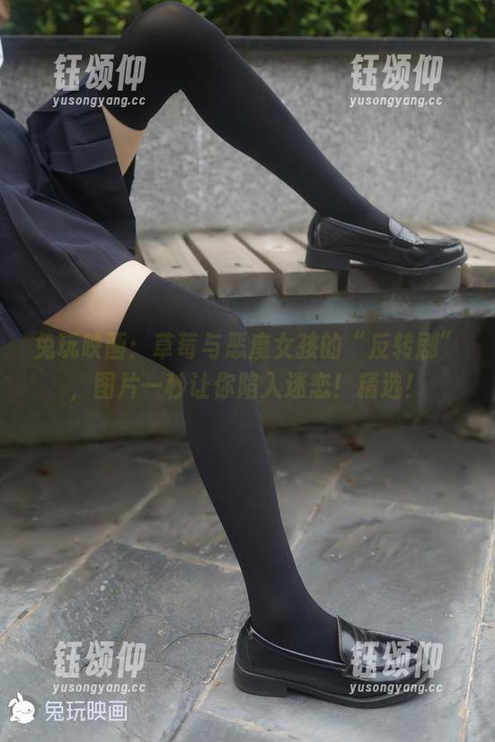 兔玩映画 兔玩映画:草莓与恶魔女孩的“反转剧”,图片一秒让你陷入迷恋!精选!