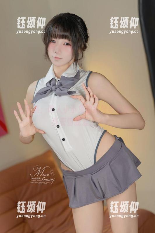 自拍合集：咬人小小兔的纠结与无奈，这些表情我爱了。