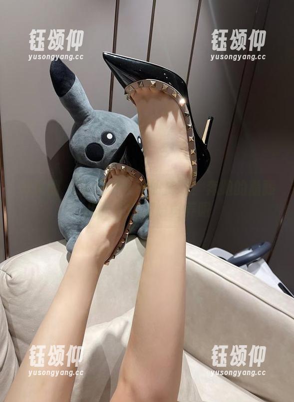 奔跑的晶骡儿 微密圈 - 这是什么神仙资源!奔跑的晶骡儿的红色蝴蝶真养眼