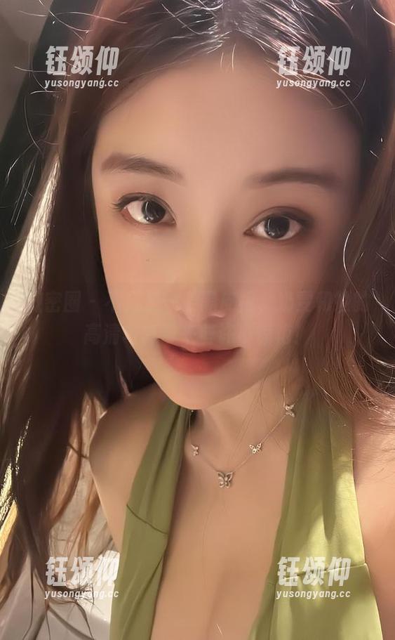 微密圈 - 不只是一条黑皮裙，奶雯和她的高清写真带来些许小惊艳！