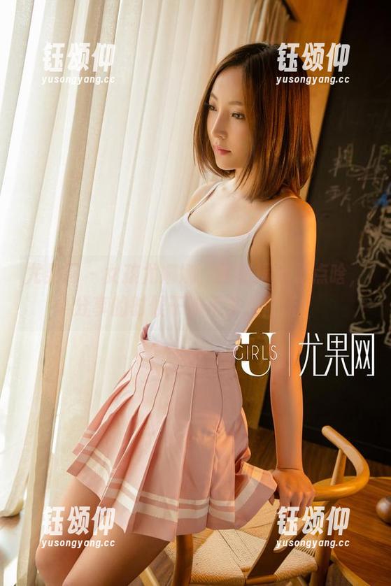 尤果网-尤娜娜 尤果网 - 女孩尤娜娜,原图揭示了点啥,分享的时候干嘛不多放段话?