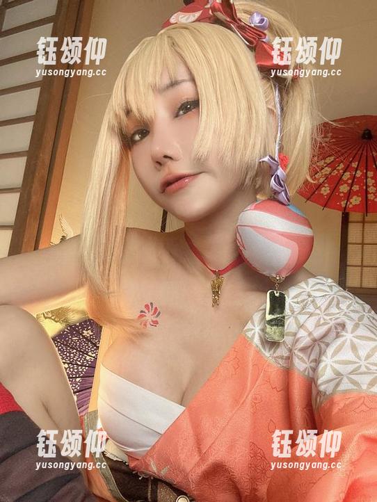 杨衣yangyi的最新写真集“利米艾拉”，衣领低到我快要“走神”了。