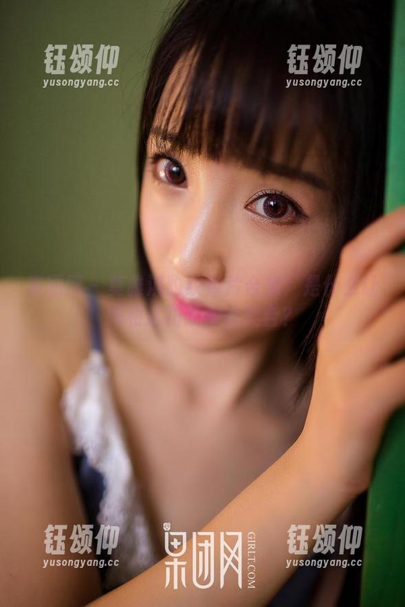 果团网 - 莫雅淇豹纹照片合集：是什么让她和这花纹如此契合？