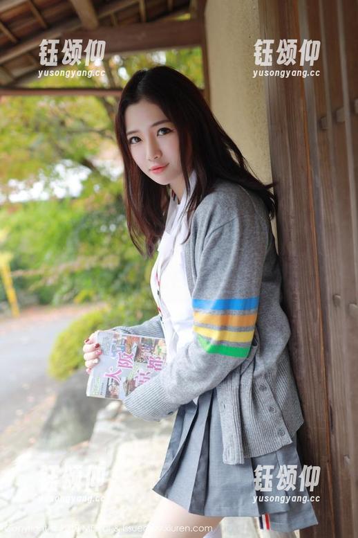 模范学院 - 看蒋小静Jessica的纯白美图，我决定把我的白色衣柜翻新了！