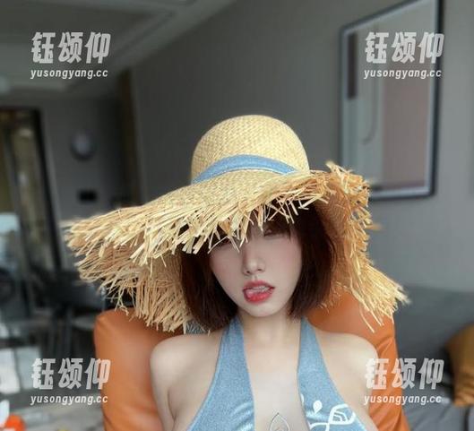 微密圈 - 抓住琳铛铛的‘奶’气！超萌奶牛套图分享，就是要让你脸上也装上牛角！