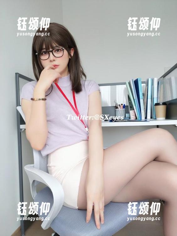 写真精选：眼酱大魔王w的办公室日常，文具也想上镜！