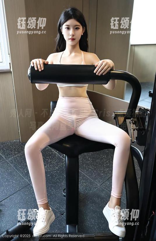 秀人网 - 不止是比基尼，Cris_卓娅祺的写真在网盘里的色彩也是一绝