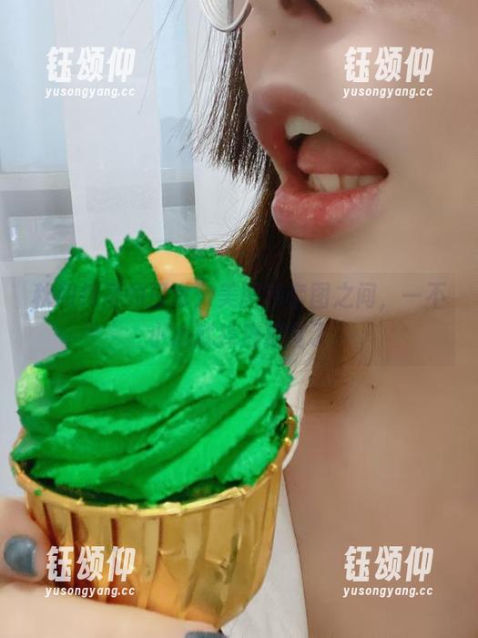 秋和柯基的日常：美图和套图之间，一不小心就掉进狗窝了