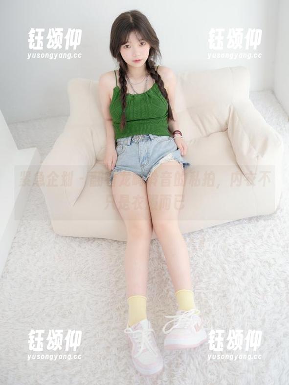 紧急企划 - 翻看龙崎聆音的私拍，内衣不只是衣服而已