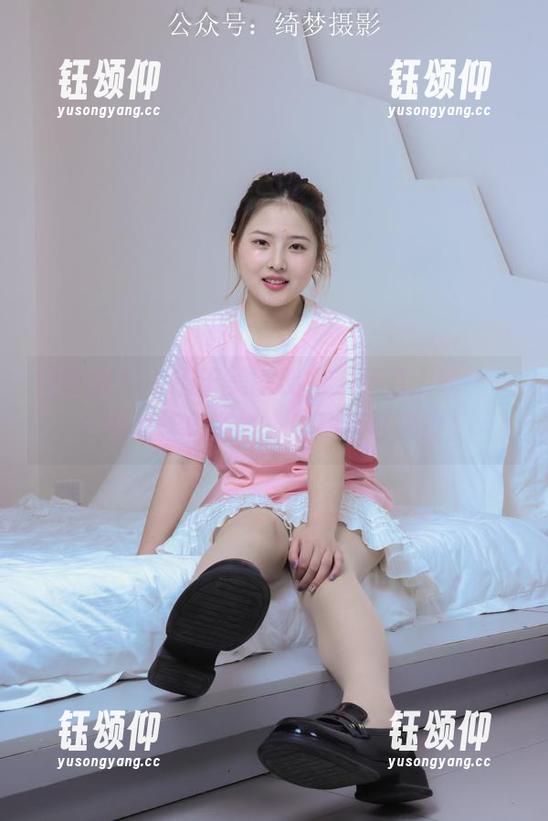 绮梦摄影-月月 绮梦摄影 - 摄于美图现场,月月上线——学妹的挂机姿势,美到不可思议!