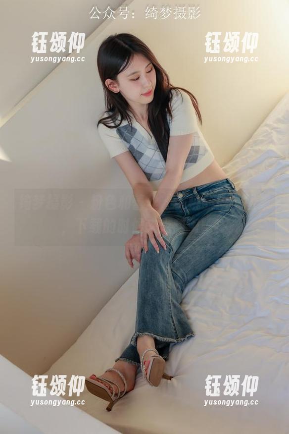 绮梦摄影-桃桃 绮梦摄影 - 粉色和蕾丝,桃桃的内衣图集,下载的时候来点甜蜜吧!