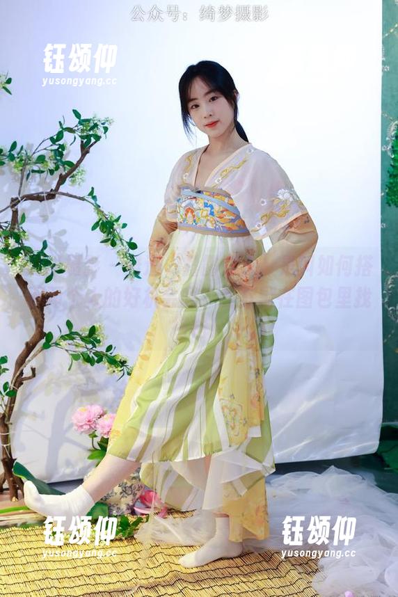 绮梦摄影 - 难道“露露双人”是叫如何搭配两个人的好机会吗？我默默在图包里找搭档！