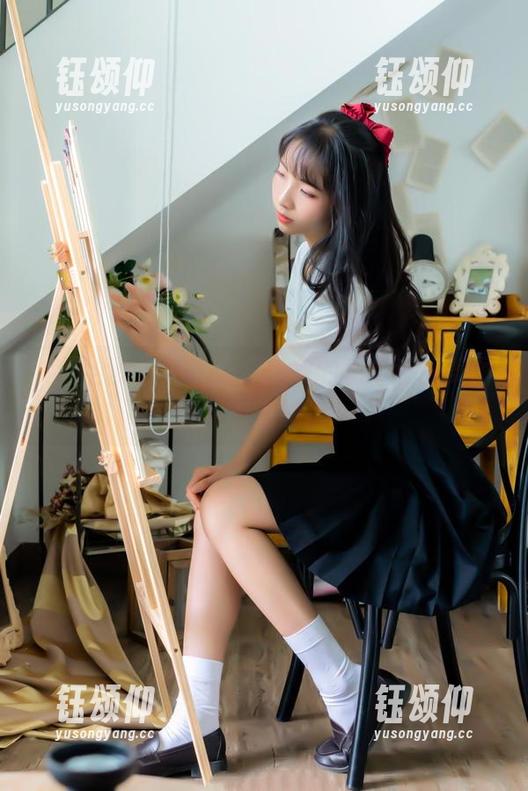 比百合更芬芳，西瓜少女的那组私房美图我有点想追