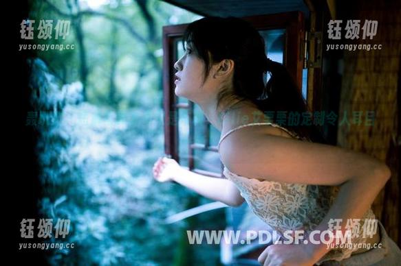 轰趴猫 - 短裤写真才不只是布料，Ellie艾栗栗的定制令人耳目一新！