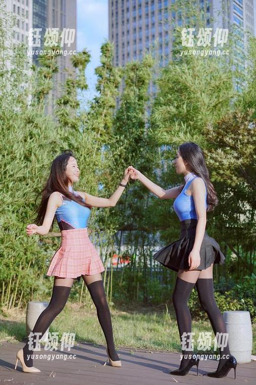 辣妈女神 微密圈 - 哇,辣妈女神的3月写真,我得先为VIP会员这次买点粮吧?