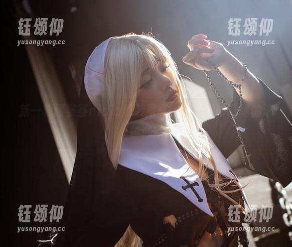 新一辑阿寨寨ninja泳装写真，让我们聊聊她的泳装选择