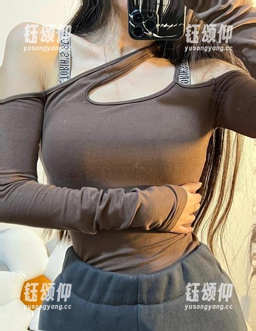 陈佩奇 微密圈 - 观看陈佩奇的“清新背影”,我一秒变乐评人,能增加点声效吗?